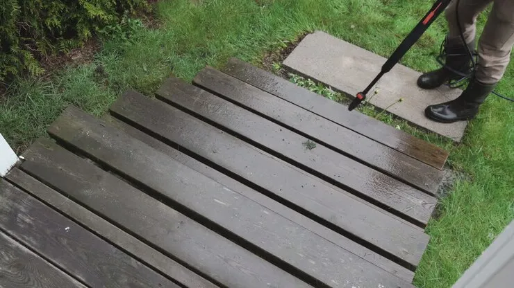 professional patio cleaning